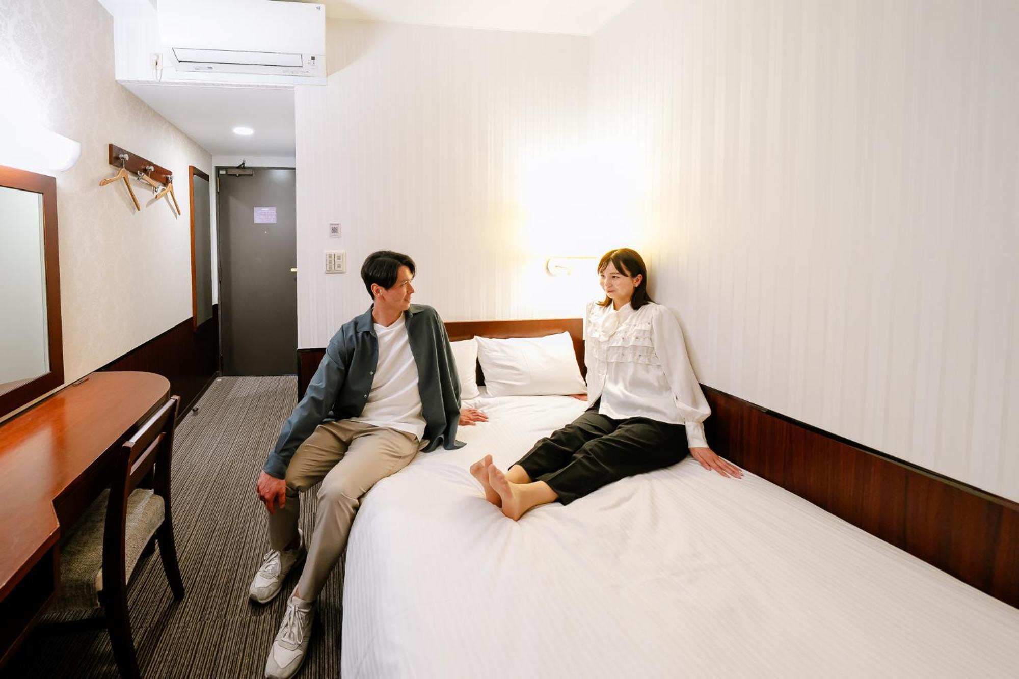Hotel Hillarys Ōsaka Extérieur photo